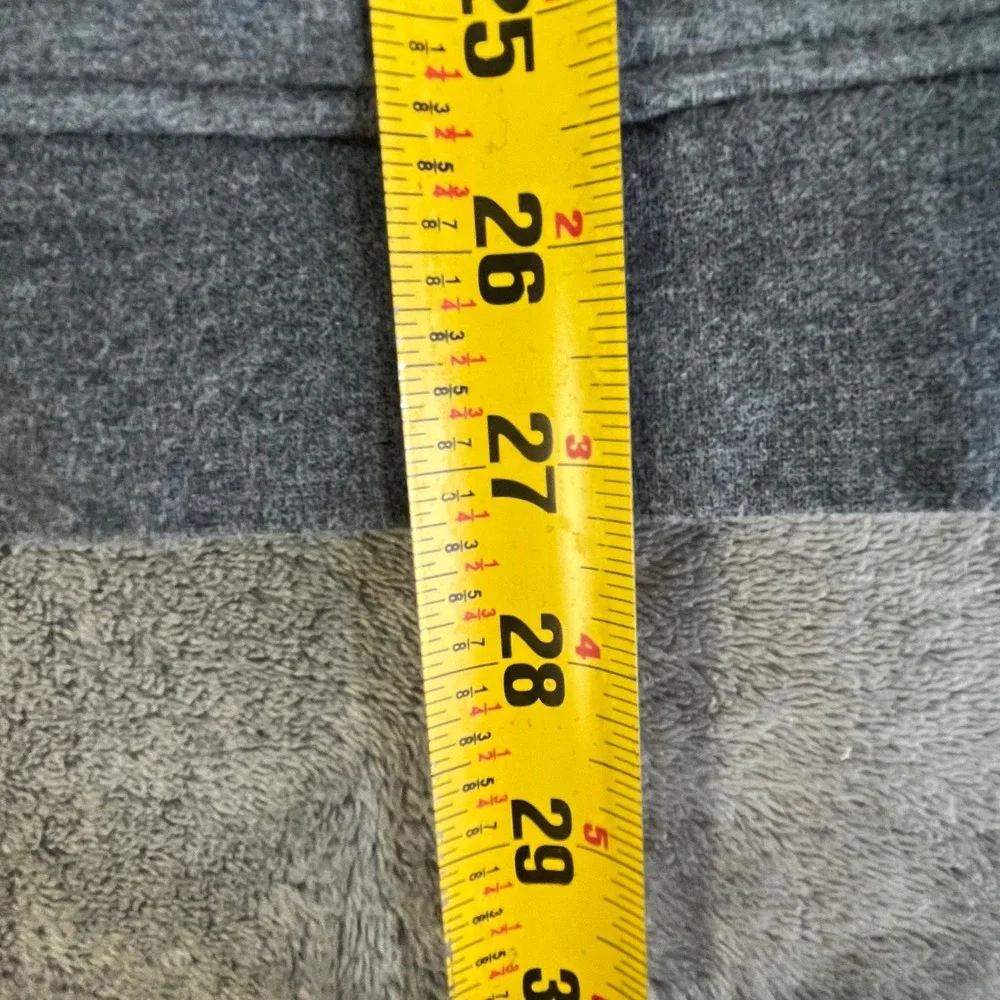 Travis Mathew Quarter Zip‎ Pullover Mens Size Medium Gray Striped Golf Sweater